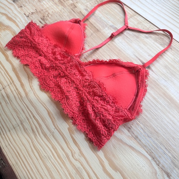 Aerie Red eyelash lace bralette size small - Picture 2 of 6